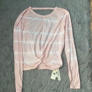 Max Studio, open back athletic shirt